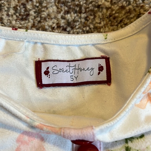 Christmas pjs size 5 - Picture 3 of 3